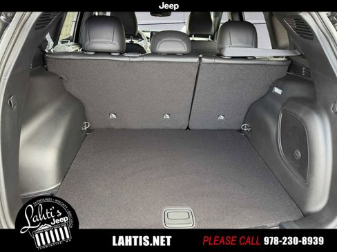 New 2025 Jeep Compass Limited w/ Sun & Sound Group image 17