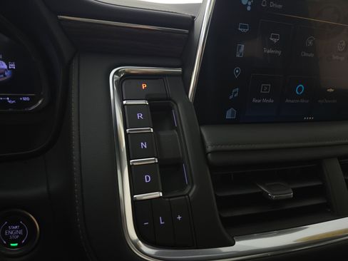 Used 2024 Chevrolet Tahoe High Country image 25