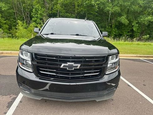 Used 2018 Chevrolet Tahoe Premier RWD image 3
