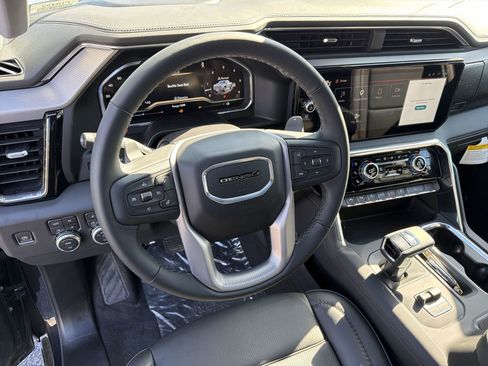 Used 2025 GMC Sierra 1500 Denali w/ Denali Reserve Package AWD/4WD image 18