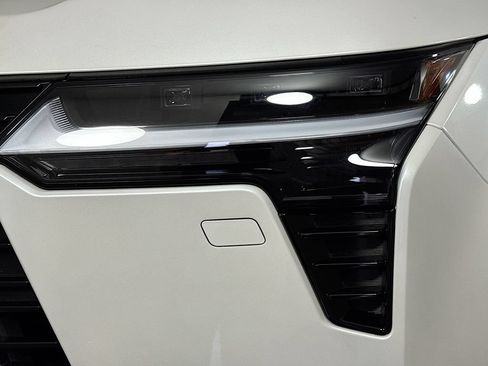 Used 2025 Lexus GX 550 w/ Cold Area Package AWD/4WD image 41
