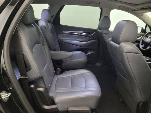 Used 2020 Buick Enclave Essence w/ Sound and Sites Package AWD/4WD image 19