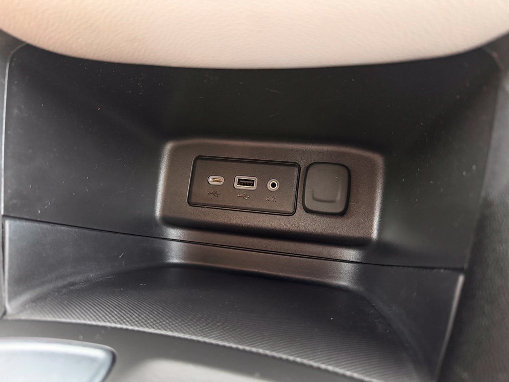 Used 2024 Chevrolet Equinox LS w/ Driver Confidence II Package FWD image 22
