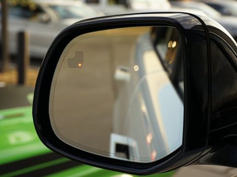 Used 2023 Land Rover Range Rover SE image 19