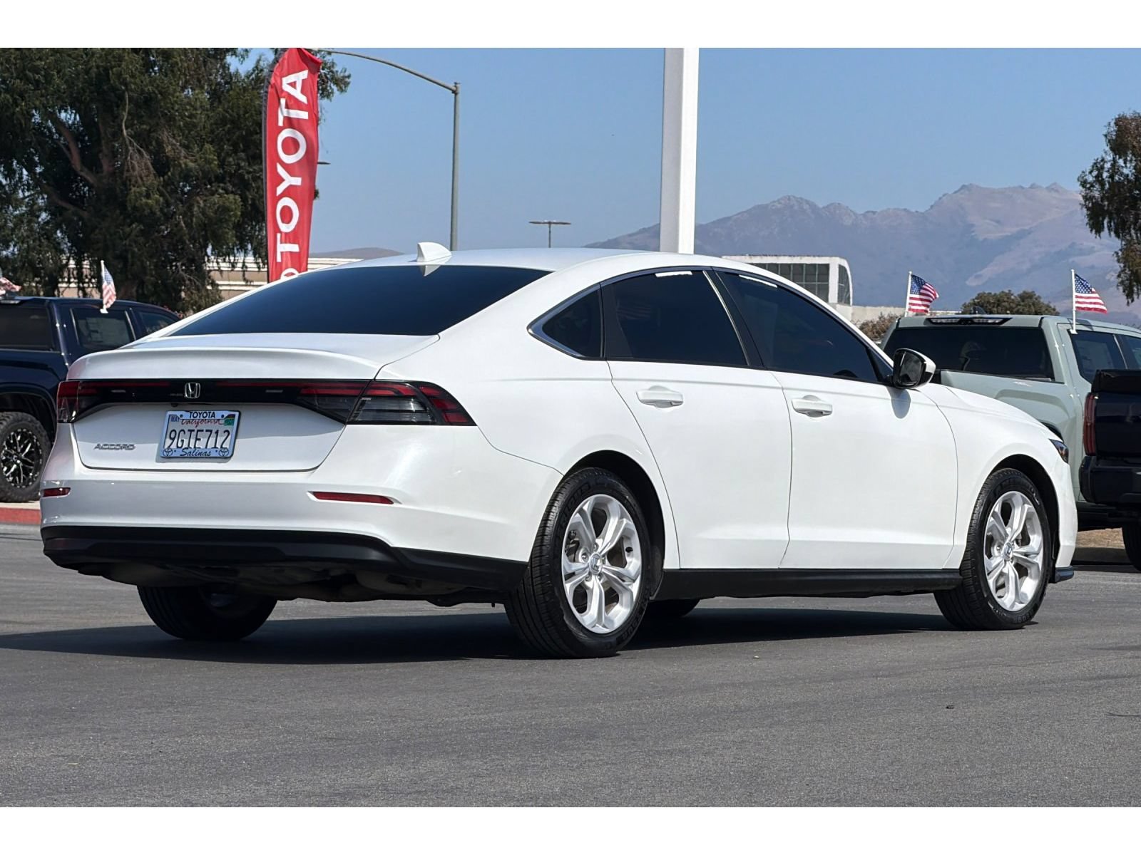 Used 2023 Honda Accord LX image 4