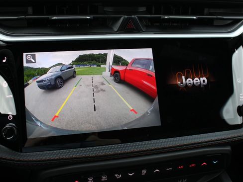 New 2026 Jeep Cherokee Limited AWD/4WD image 35