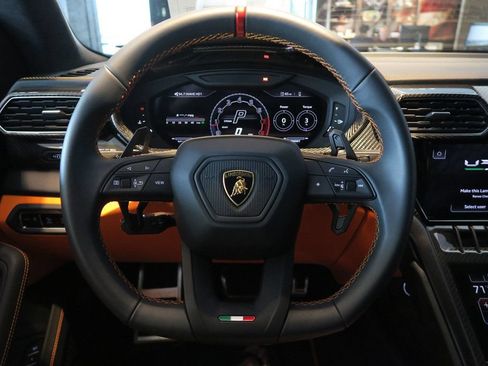 Used 2024 Lamborghini Urus S AWD/4WD image 16