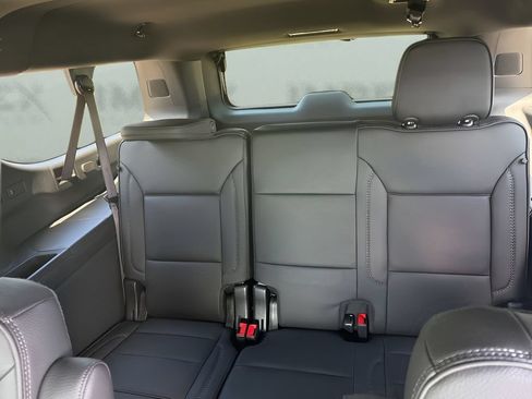 New 2026 GMC Yukon XL Denali AWD/4WD image 13