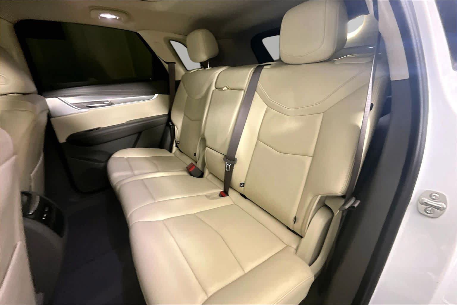 Used 2024 Cadillac XT5 Premium Luxury w/ Technology Package FWD image 20