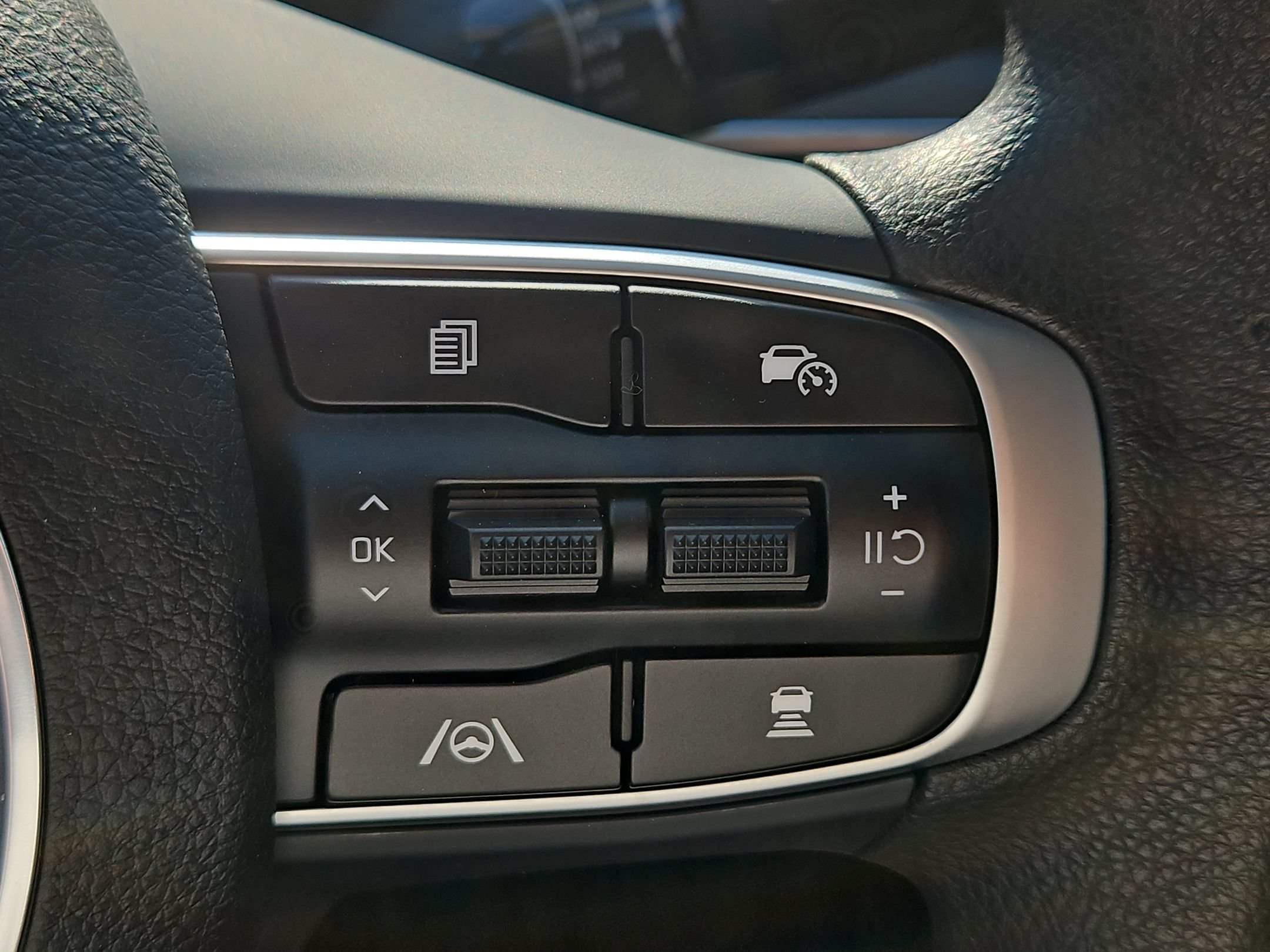 New 2026 Kia K5 LXS FWD image 23