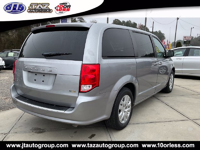 Used 2018 Dodge Grand Caravan SE w/ UConnect Hands-Free Group FWD image 7