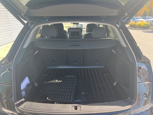 Used 2025 Audi Q5 2.0T Premium image 62