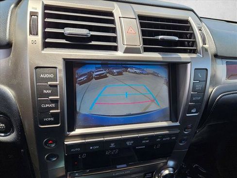 Used 2019 Lexus GX 460 Premium AWD/4WD image 14