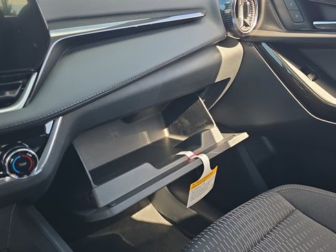 New 2026 Chevrolet Equinox LT w/ Safety and Technology Package AWD/4WD image 30