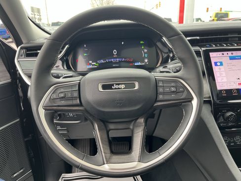 Used 2023 Jeep Grand Cherokee 4xe image 24