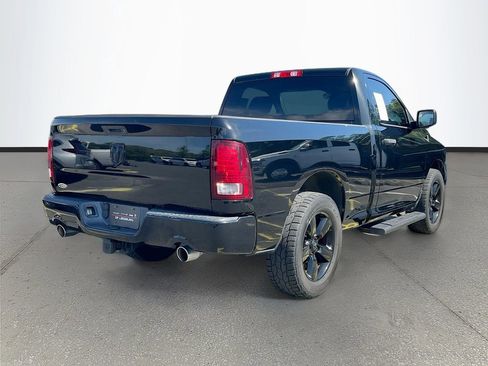 Used 2014 RAM 1500 Express RWD image 7
