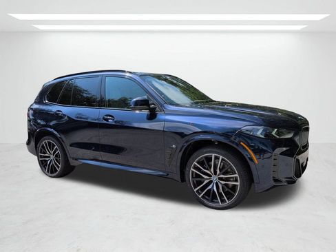 New 2026 BMW X5 xDrive40i w/ M Sport Package AWD/4WD image 2