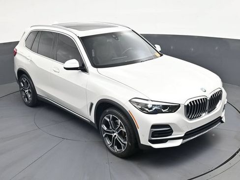 Used 2023 BMW X5 xDrive40i w/ Premium Package AWD/4WD image 26