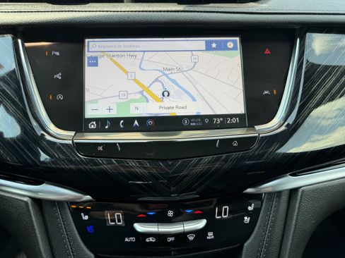 Used 2024 Cadillac XT6 Premium Luxury w/ Technology Package AWD/4WD image 4