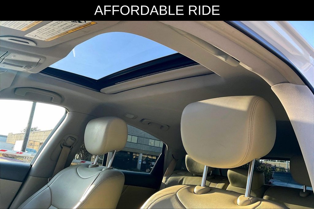 Used 2017 INFINITI QX70 2WD w/ Premium Package image 23
