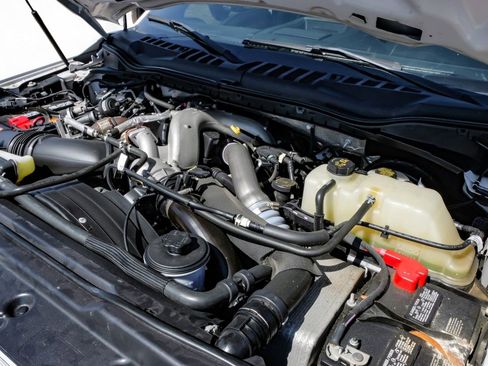 Used 2022 Ford F250 Lariat w/ Lariat Value Package image 57