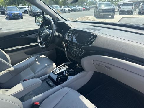 Certified 2022 Honda Pilot Elite image 40