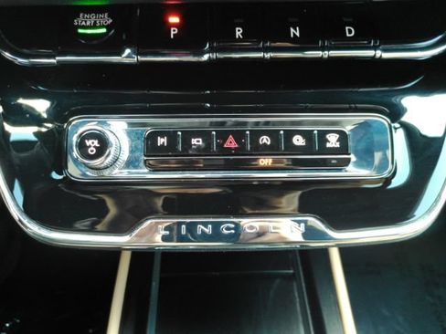 Used 2023 Lincoln Corsair Reserve AWD/4WD image 42