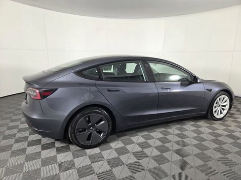 Used 2023 Tesla Model 3 Standard Range image 6