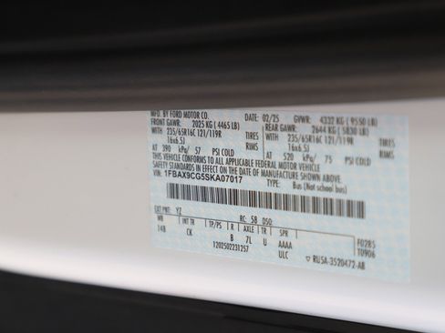 Used 2025 Ford Transit 350 XLT image 29