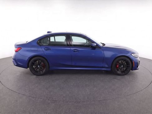 Used 2022 BMW 330i Sedan w/ Premium Package 2 RWD image 2