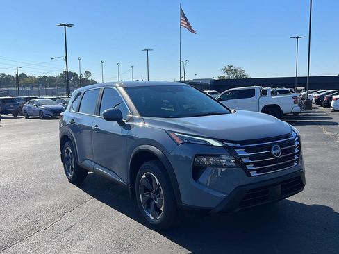 New 2026 Nissan Rogue SV image 2