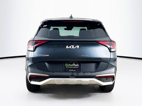 Used 2025 Kia Sportage LX image 7