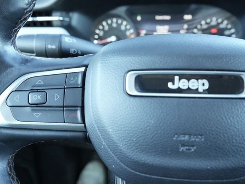 Used 2022 Jeep Compass Limited image 27