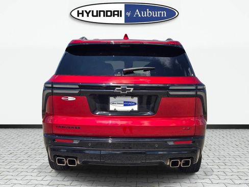 Used 2024 Chevrolet Traverse RS w/ LPO, Floor Liner Package FWD image 6
