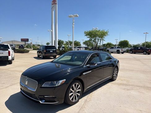 Used 2020 Lincoln Continental FWD image 1