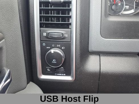 Used 2019 RAM 1500 Big Horn AWD/4WD image 28