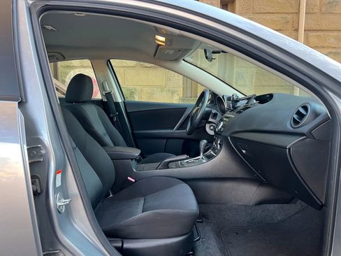 Used 2011 MAZDA MAZDA3 i Sport image 27