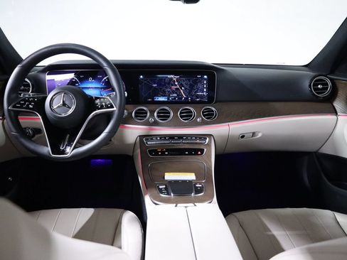 Used 2023 Mercedes-Benz E 350 4MATIC Sedan image 44