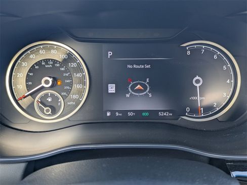 Used 2026 Genesis G70 2.5T Prestige image 23