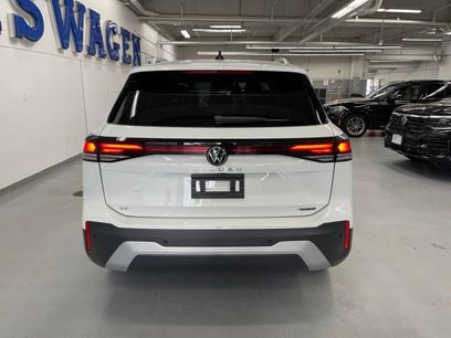 New 2026 Volkswagen Tiguan SE