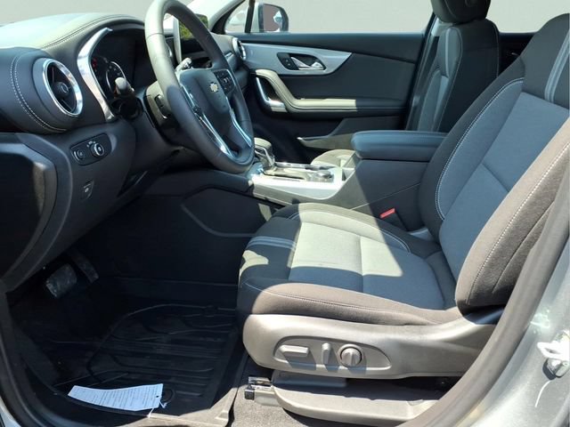 New 2026 Chevrolet Blazer LT w/ Convenience Package FWD image 16