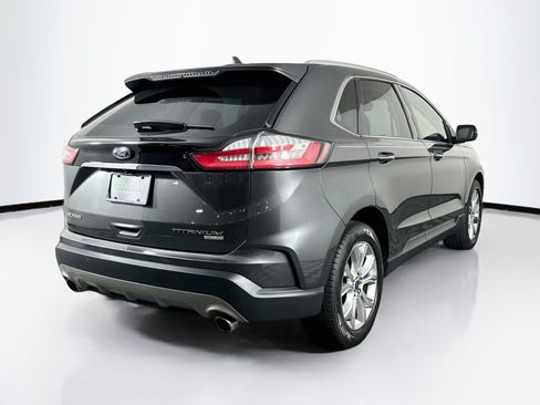 Used 2019 Ford Edge Titanium FWD image 9