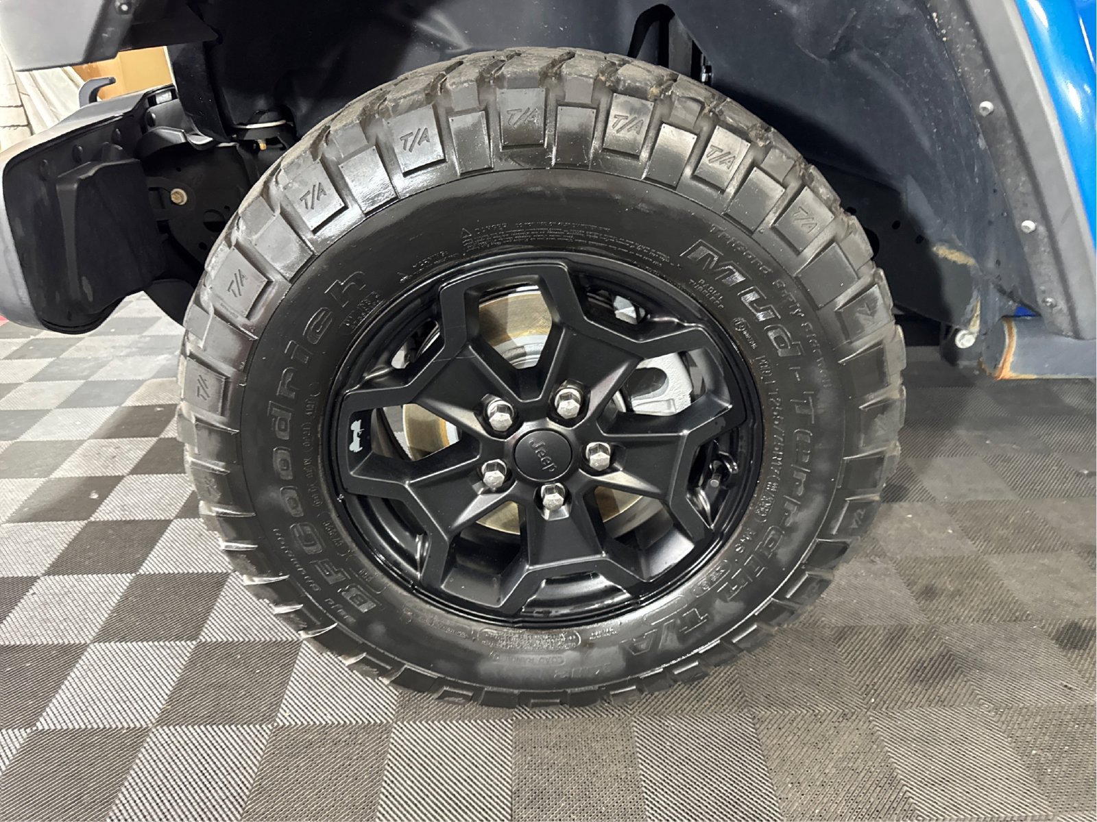 Used 2021 Jeep Gladiator Sport AWD/4WD image 23