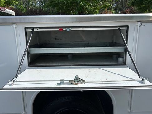Used 2023 GMC Sierra 3500 Pro w/ Fleet Convenience Package RWD image 29