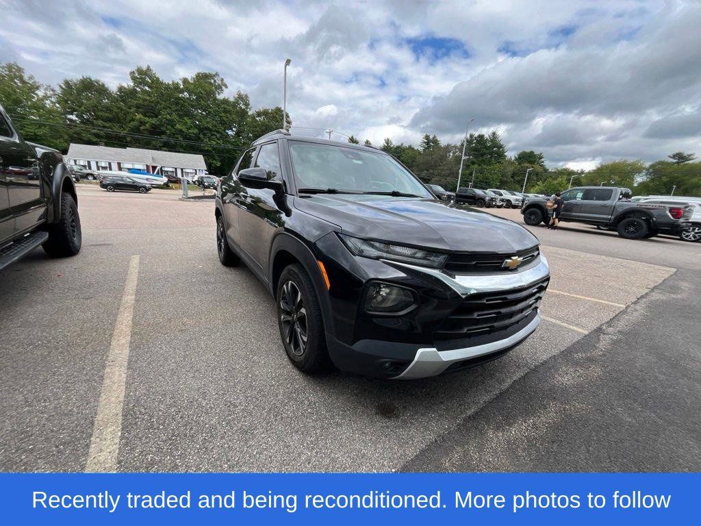Used 2022 Chevrolet TrailBlazer LT FWD image 1