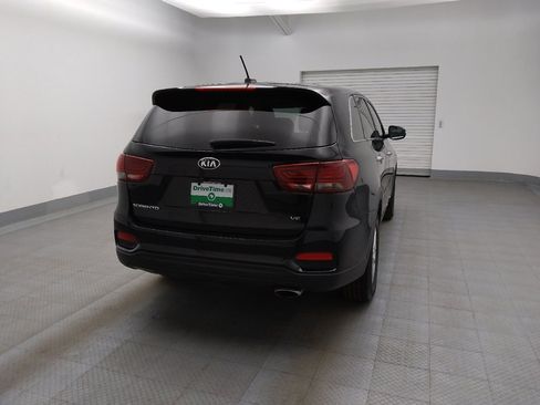 Used 2020 Kia Sorento LX image 7