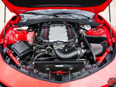 Used 2019 Chevrolet Camaro SS image 28