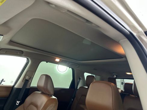 Used 2025 Nissan Pathfinder Platinum w/ Cargo Package FWD image 28