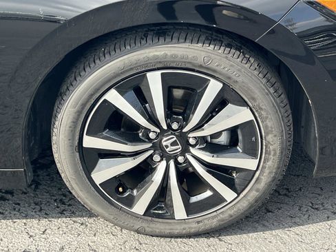 Certified 2023 Honda Civic EX image 25