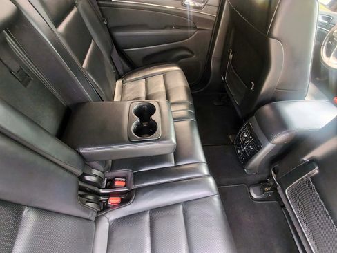 Used 2020 Jeep Grand Cherokee High Altitude AWD/4WD image 34